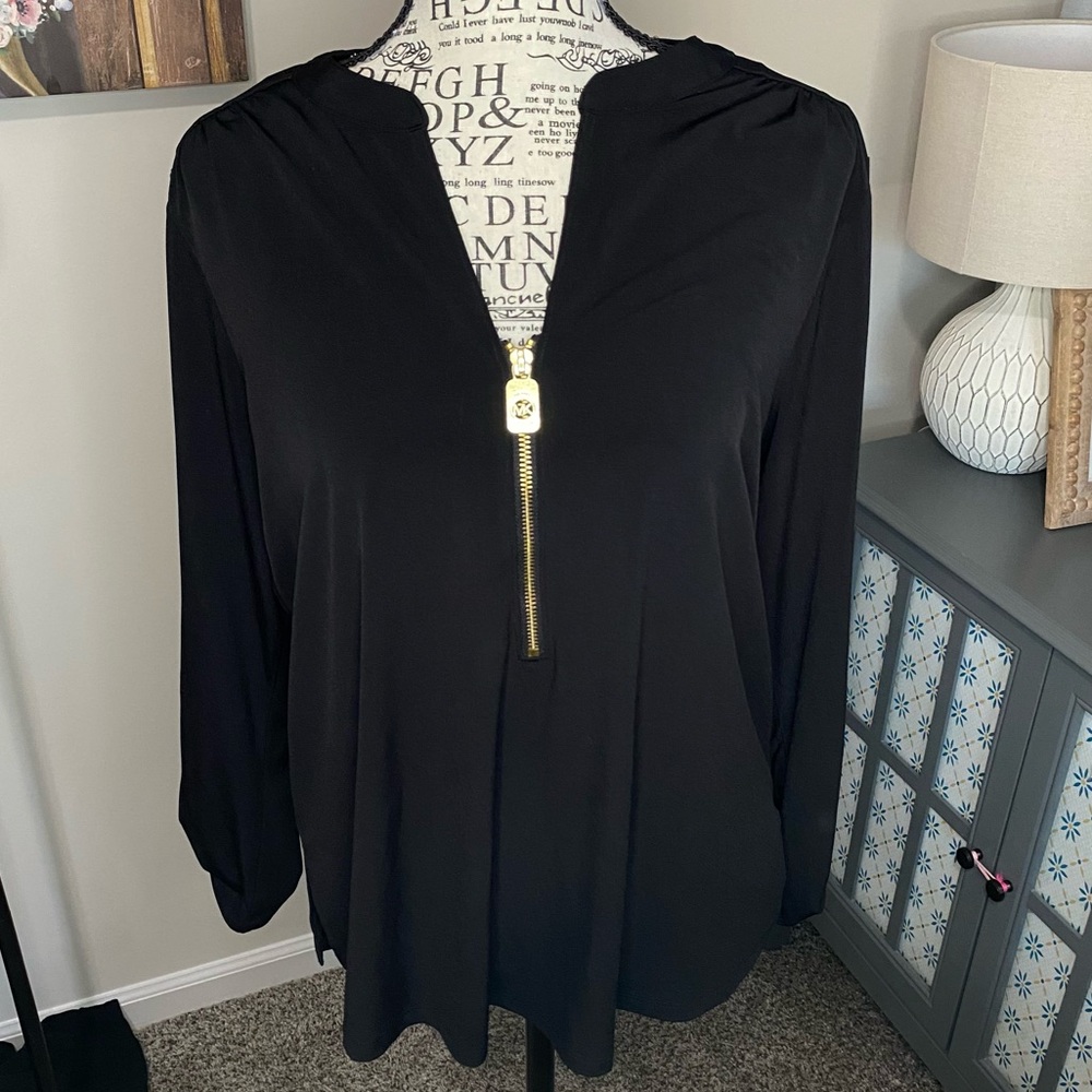 723 Michael kors flowy black blouse with gold zipper